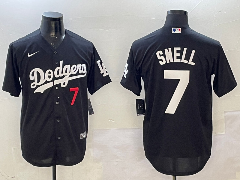 Men's Los Angeles Dodgers Blake Snell #7 Black Alternate Replica Player Jersey1