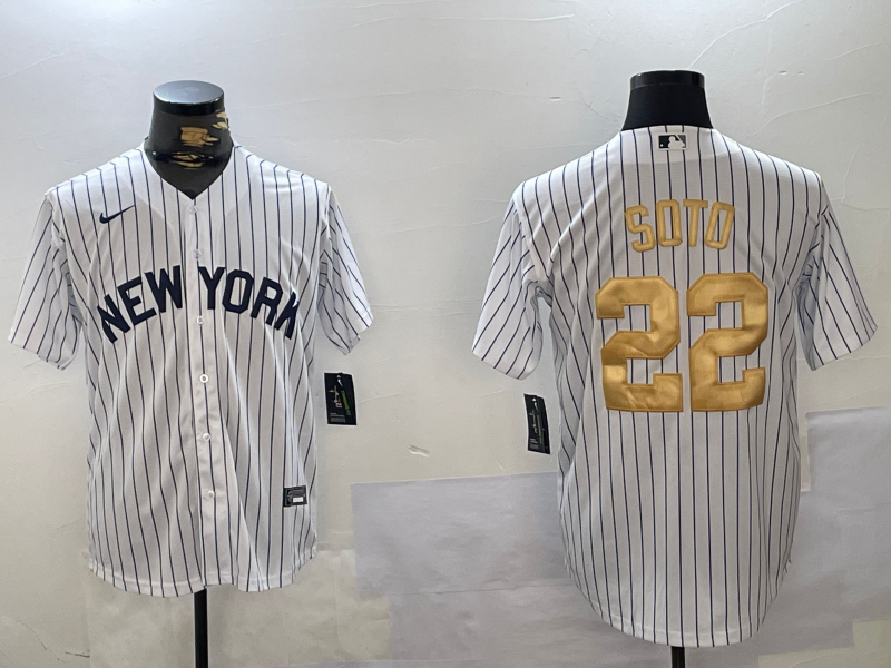 Men's New York Yankees Juan Soto #22 White Game Player Jersey1